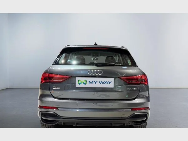Audi Q3 (2019) — foto 24 van 29