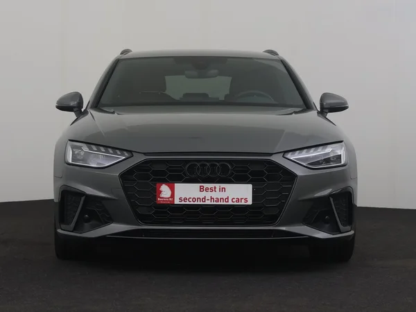 AUDI A4 (2023) — foto 28 van 30