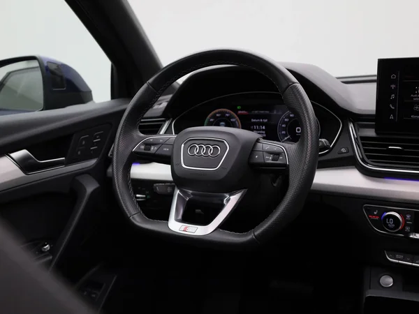 Audi Q5 (2023) — foto 2 van 53
