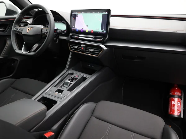CUPRA Formentor (2024) — foto 16 van 22
