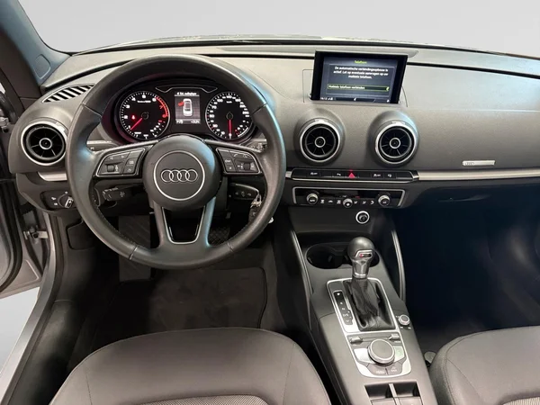 AUDI A3 Cabriolet (2016) — foto 2 van 17
