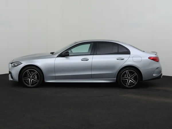 MERCEDES C 300 (2023) — foto 12 van 25