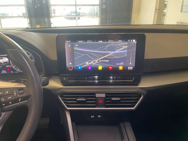 SEAT Leon (2022) — foto 2 van 19
