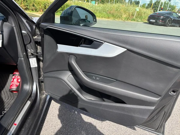 AUDI A4 (2024) — foto 8 van 23