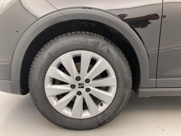 SEAT Arona (2022) — foto 2 van 36