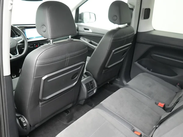 VOLKSWAGEN Caddy Maxi eHybrid (PHEV) (2026) — foto 4 van 31