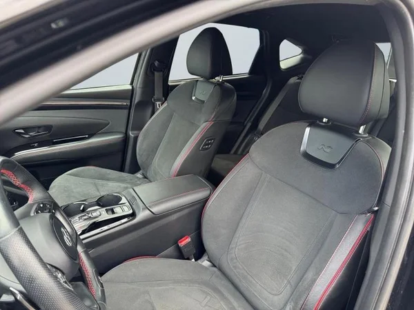 HYUNDAI Tucson (2021) — foto 3 van 31