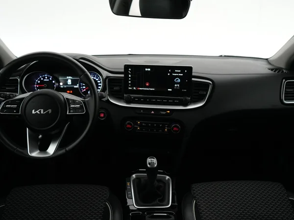 Kia XCeed (2024) — foto 29 van 31