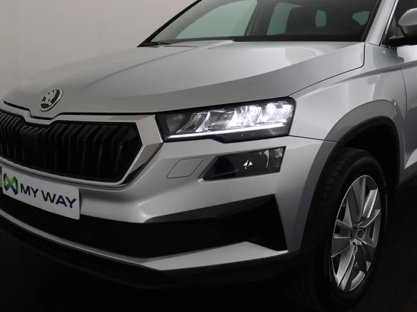 SKODA Karoq (2025) — foto 8 van 18