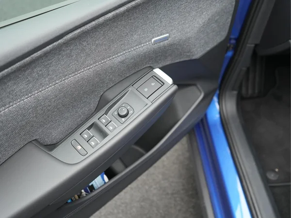 VOLKSWAGEN ID.Polo (2026) — foto 20 van 22