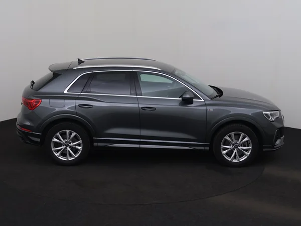 AUDI Q3 (2022) — foto 28 van 32