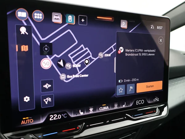 CUPRA Born (2025) — foto 9 van 24