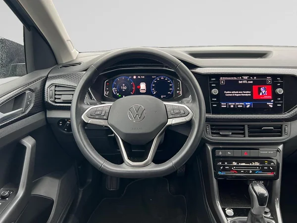 VOLKSWAGEN T-Cross (2024) — foto 12 van 17