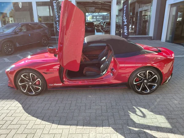 MG Cyberster (2025) — foto 10 van 15