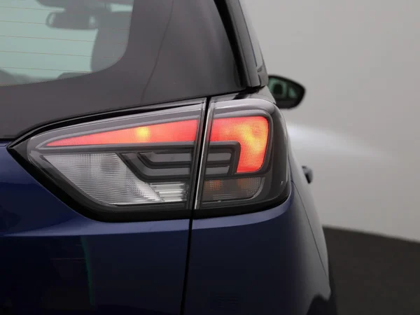Opel Crossland (2021) — foto 32 van 40