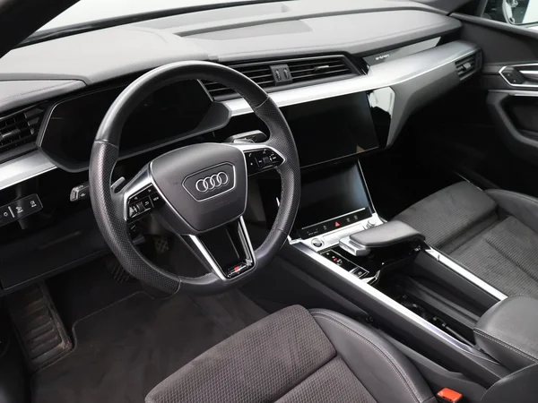 AUDI e-tron Sportback (2021) — foto 21 van 27