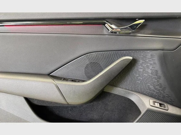 Skoda Octavia Combi (2023) — foto 17 van 28