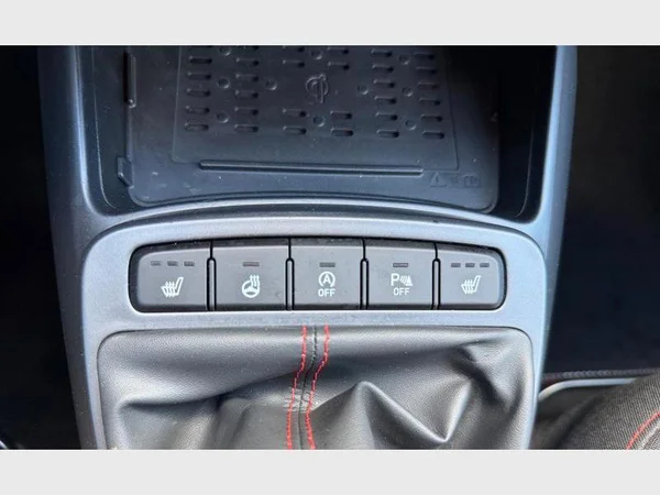 Hyundai I10 (2022) — foto 15 van 29