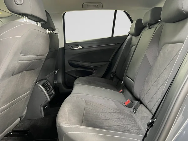 VOLKSWAGEN Golf VIII (2023) — foto 7 van 20