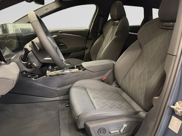 AUDI A6 Avant e-tron (2025) — foto 14 van 24