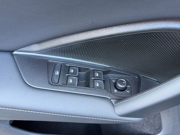 VOLKSWAGEN Tiguan (2026) — foto 11 van 22