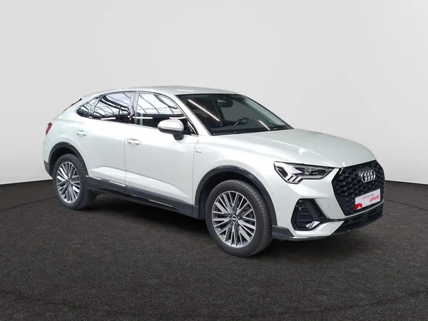 AUDI Q3 Sportback PHEV (2022) — foto 22 van 23