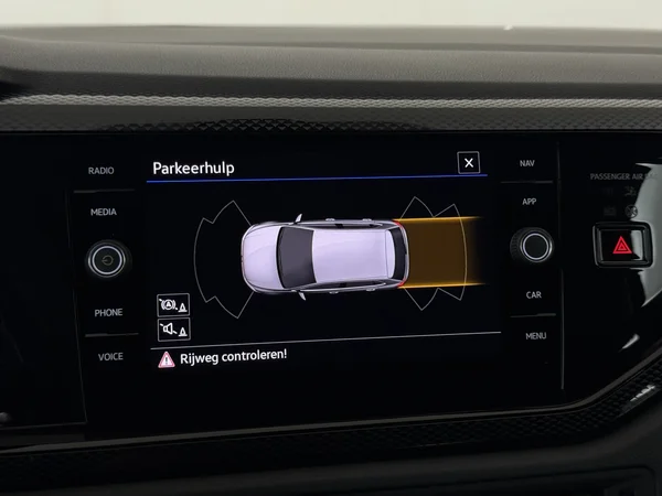 VOLKSWAGEN Polo (2022) — foto 11 van 27