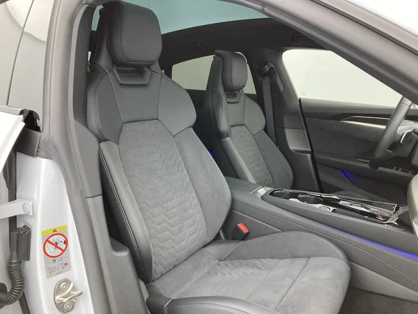 AUDI E-tron GT (2021) — foto 19 van 31