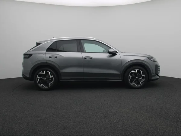 VOLKSWAGEN T-Roc (2026) — foto 14 van 17