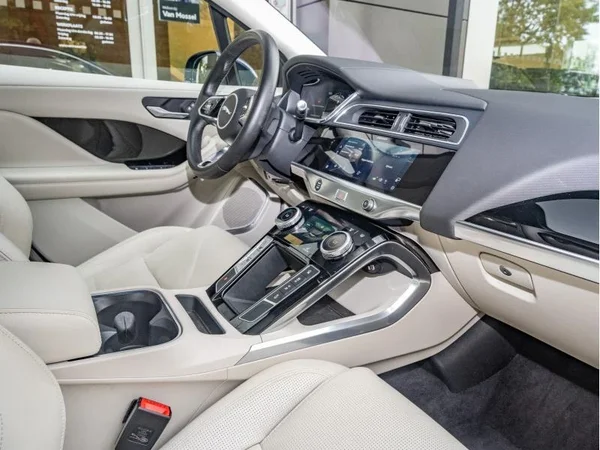 Jaguar I-PACE (2022) — foto 14 van 30
