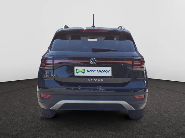 VOLKSWAGEN T-Cross (2023) — foto 16 van 19