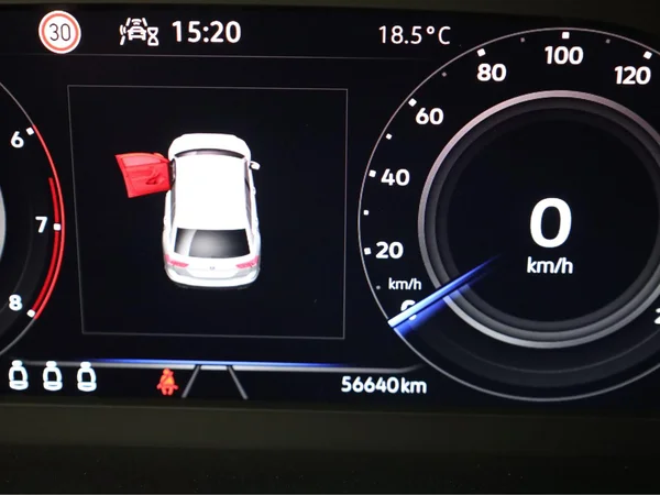 VOLKSWAGEN Tiguan (2022) — foto 7 van 21