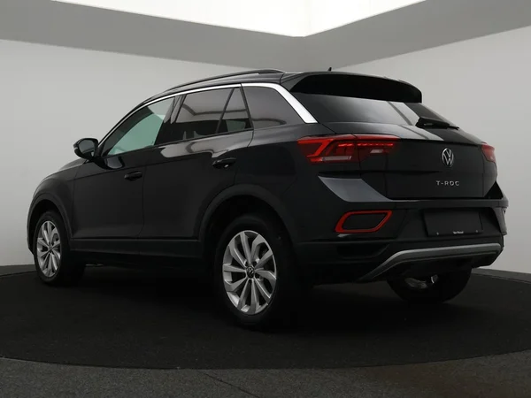 VOLKSWAGEN T-Roc (2024) — foto 3 van 28