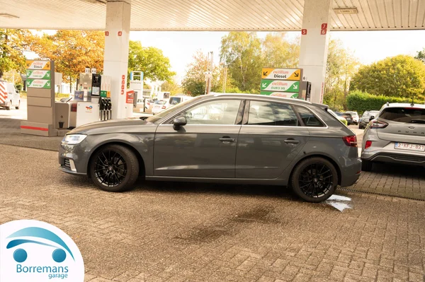 Audi A3 (2017) — foto 32 van 41