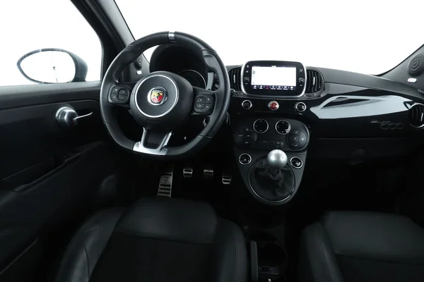 Abarth 595 (2021) — foto 4 van 16