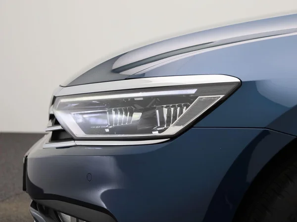 Volkswagen Passat (2021) — foto 10 van 36