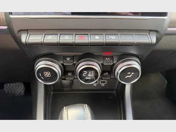Renault Arkana (2022) — foto 11 van 29