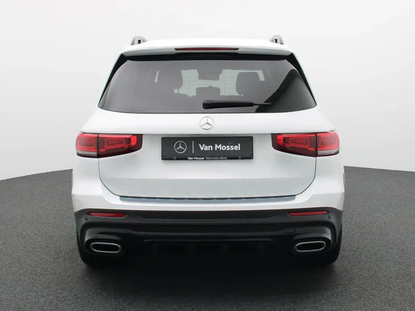 Mercedes-Benz GLB (2021) — foto 23 van 27