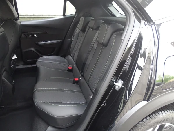 Peugeot 2008 (2025) — foto 8 van 24