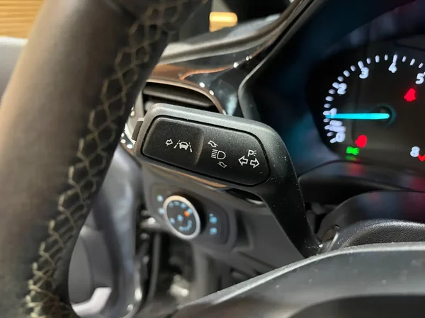Ford Fiesta (2020) — foto 2 van 23