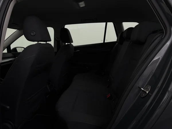 VOLKSWAGEN Golf Variant (2024) — foto 5 van 28