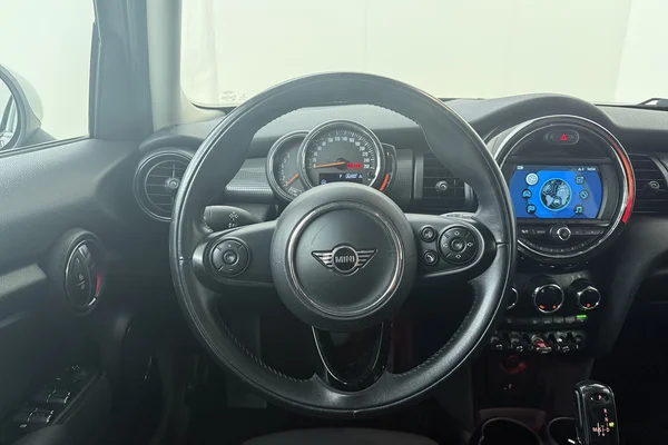 Mini Mini 5 Doors (F55) (2019) — foto 2 van 20
