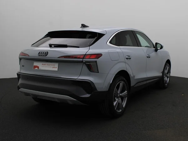 AUDI Q3 Sportback (2026) — foto 10 van 16