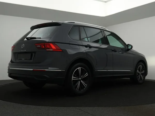 Volkswagen Tiguan (2022) — foto 27 van 29
