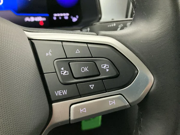 VOLKSWAGEN T-Roc Dsl (2023) — foto 10 van 36