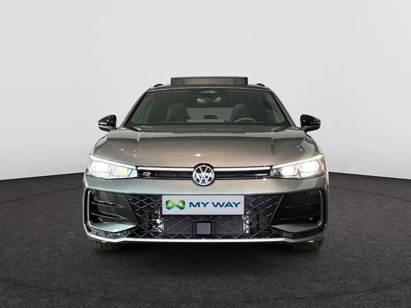 VOLKSWAGEN Passat Variant eHybrid (PHEV) (2026) — foto 17 van 21