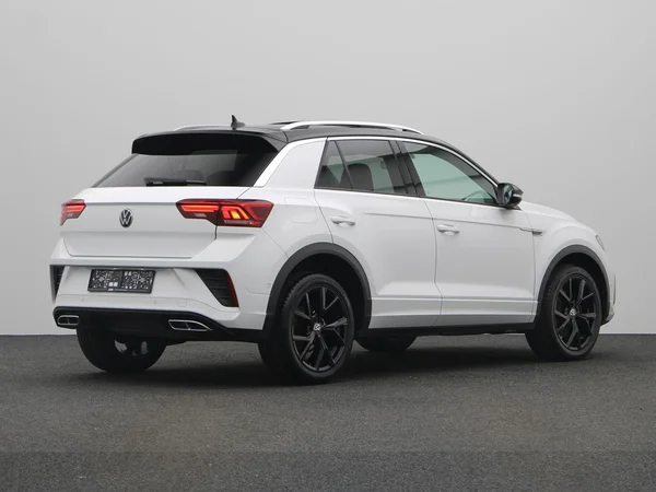 VOLKSWAGEN T-Roc (2024) — foto 12 van 21