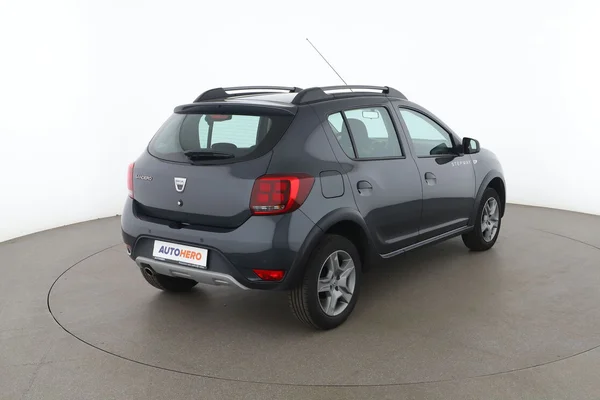Dacia Sandero (2020) — foto 12 van 16