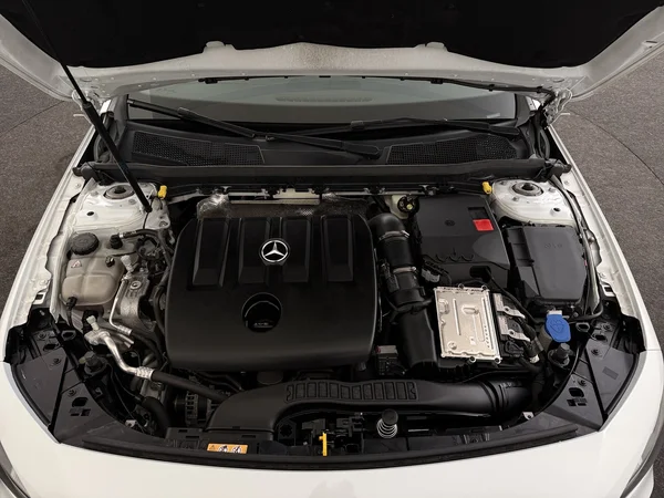 MERCEDES A 180 (2018) — foto 6 van 26