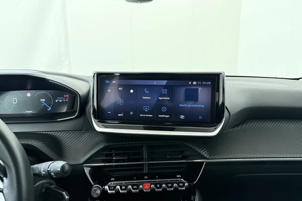 Peugeot 208 (2024) — foto 3 van 22